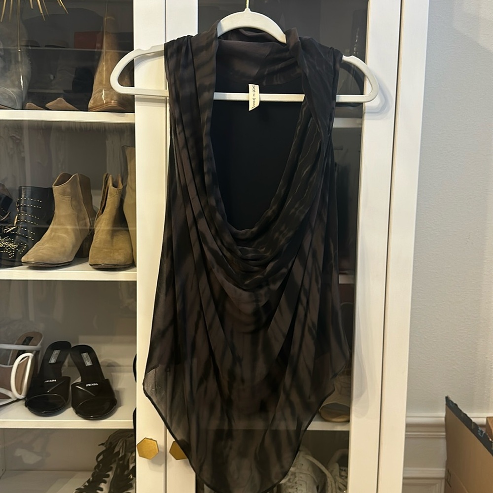 Maggie Ward XS top